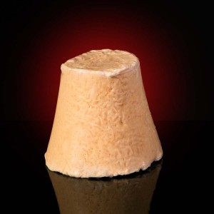 Afuega´l pitu Cheese Paprika Atroncau Gourmet food from Spain Mariscal & Sarroca